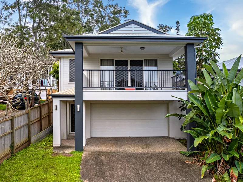 WELL MAINTAINED DOUBLE STORY FAMILY HOME IN PETRIE