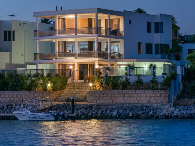 The Ultimate Waterfront Sanctuary - Your Luxury Marina Residence Awaits