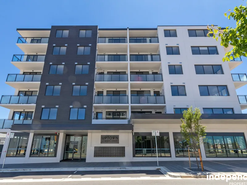 2 bedroom apartment at 'Uptown'
