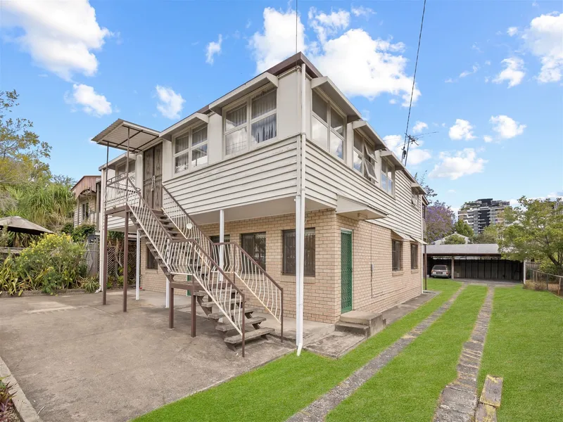Recently Renovated House in the heart of Woolloongabba