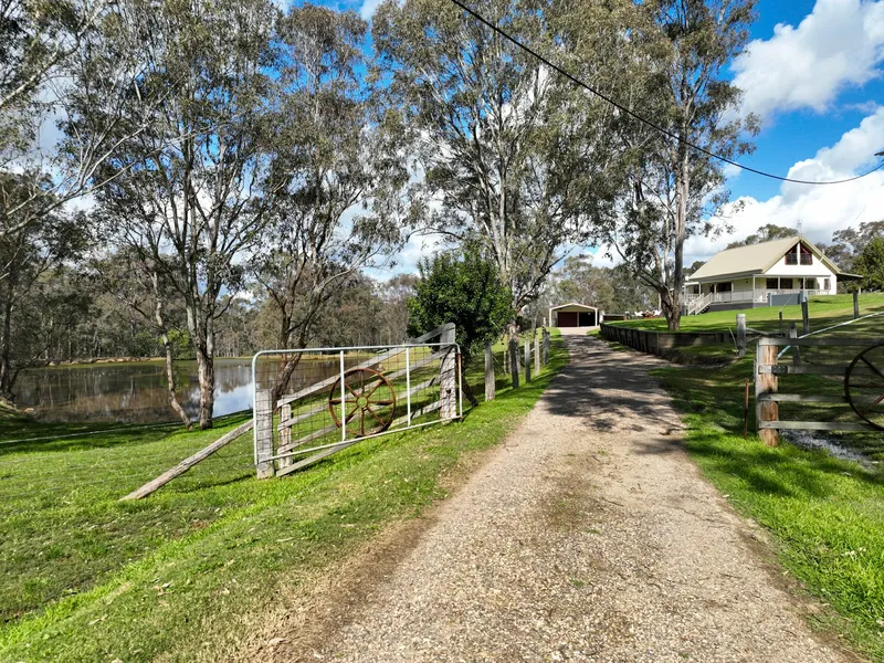 Picturesque Private Retreat on 2.8 Acres