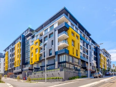 Esat Facing totally 71 sqm