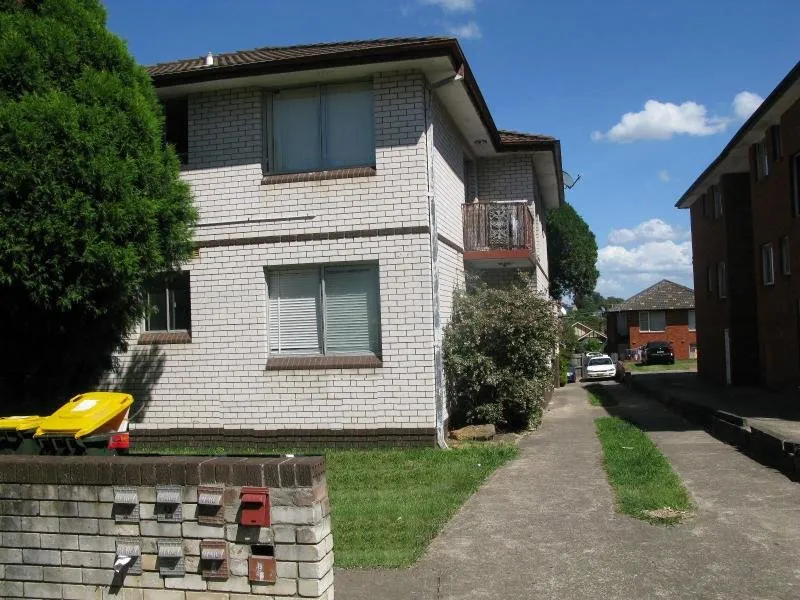 SPACIOUS 2 BEDROOM UNIT
