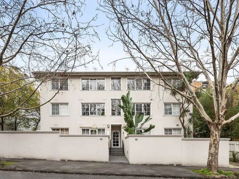 QUIET, TREE-LINED STREET IN THE HEART OF SOUTH YARRA