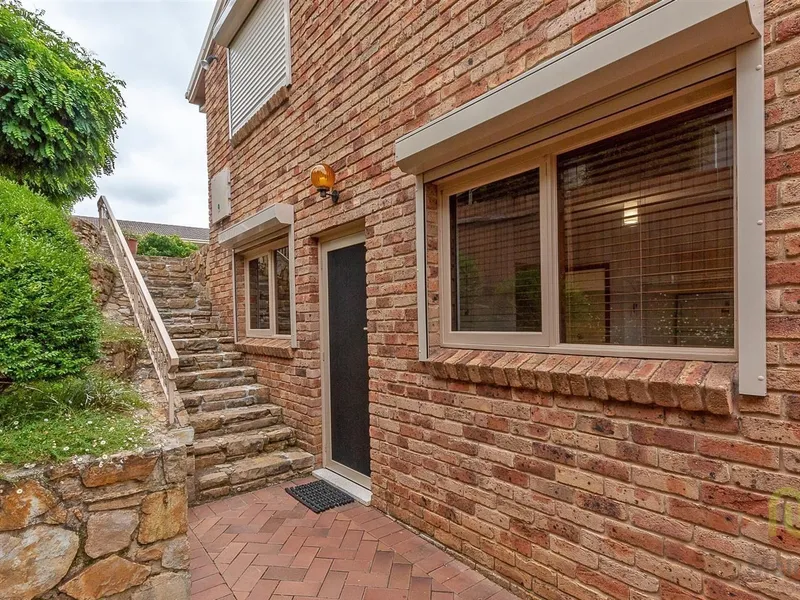 4A McGuiness Place Mckellar