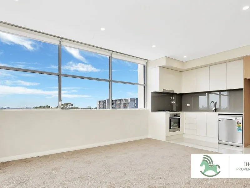 Heart of Merrylands! Super convenient! Don't miss it out! Eric on 0468 728 377 now!