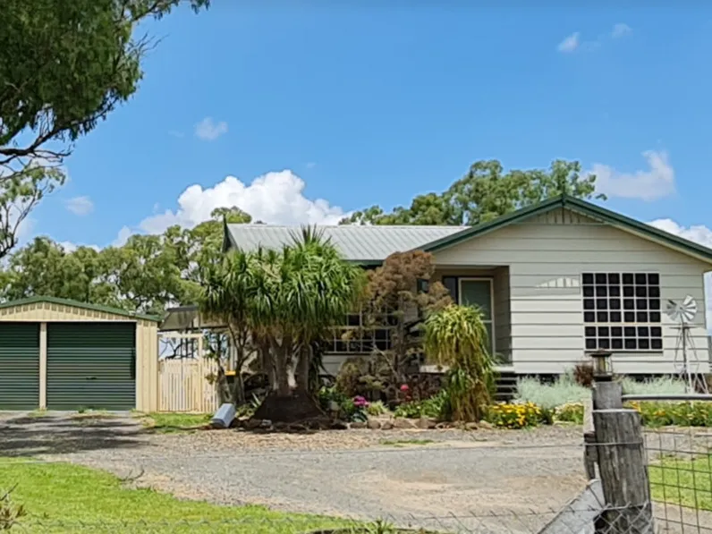 Private Residence with Country Outlook! Pool and Entertaining!