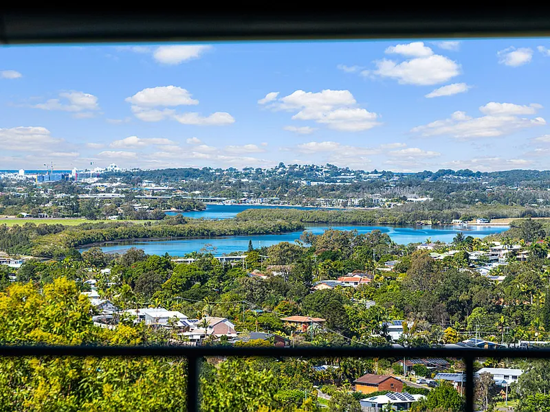THIS IS YOUR OPPORTUNITY TO FRAME THIS VIEW FOREVER... BOASTING LIFESTYLE & INDIVIDUALITY IN A PRIME LOCATION ON A HUGE 2145sqm BLOCK! 
