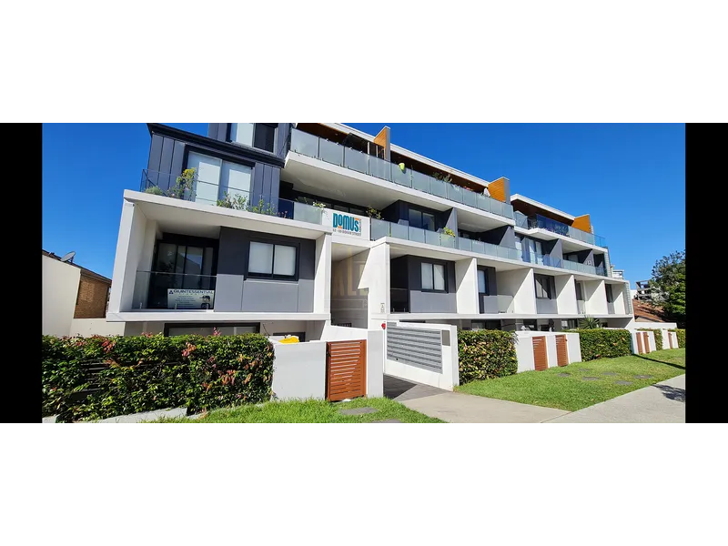 Huge Modern 1 Bedroom Apartment with 1 Bath + Car space + Caged Storage available for LEASE in Arncliffe