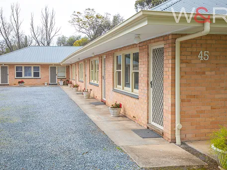 1 Bedroom Unit - Exceptional Location - Small group