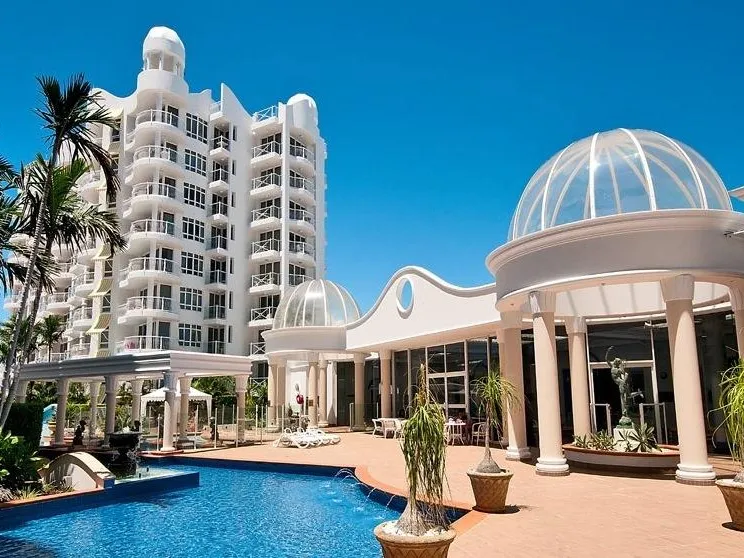 GREAT INVESTMENT OPPORTUNITY IN THE HEART OF BROADBEACH