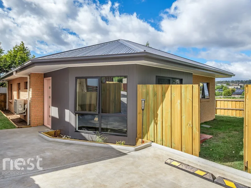 Brand New 4 Bedroom Townhouse, FHOG Eligible! (T&C)