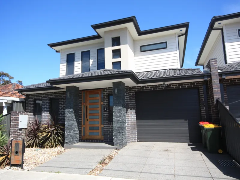 Superb, Upmarket Townhouse