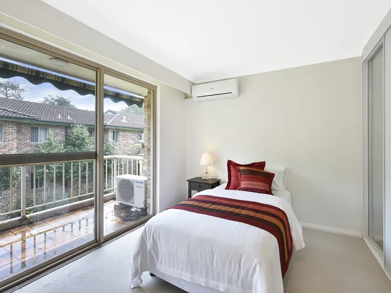 Spacious and sunny serviced apartment