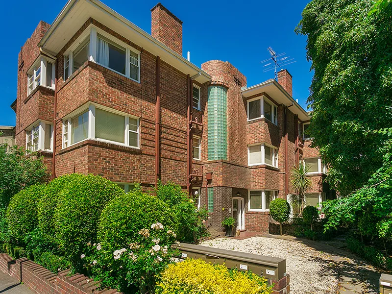 Large studio apartment in the heart of the action
