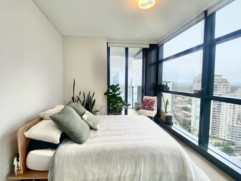 Furnished included bill in the heart of Chatswood