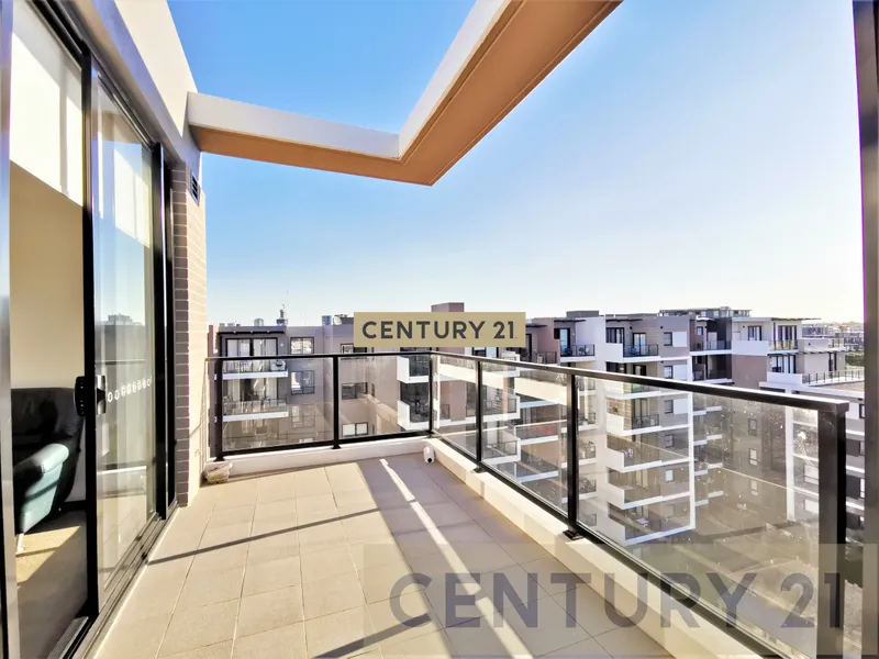 Top Floor View, Spacious & Modern 2 Bedroom Apartment