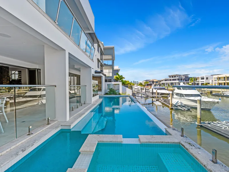 Ultra Modern Master Piece