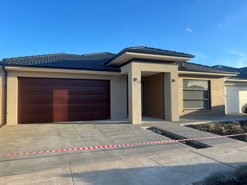 Smiths Lane: Brand New 4 Bedroom