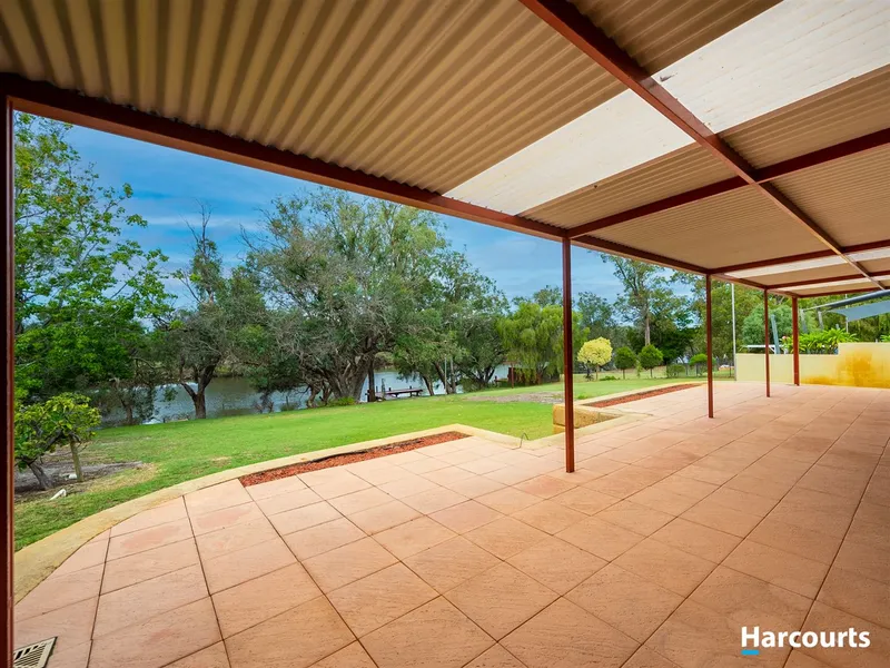 A Peaceful Lifestyle with River Views