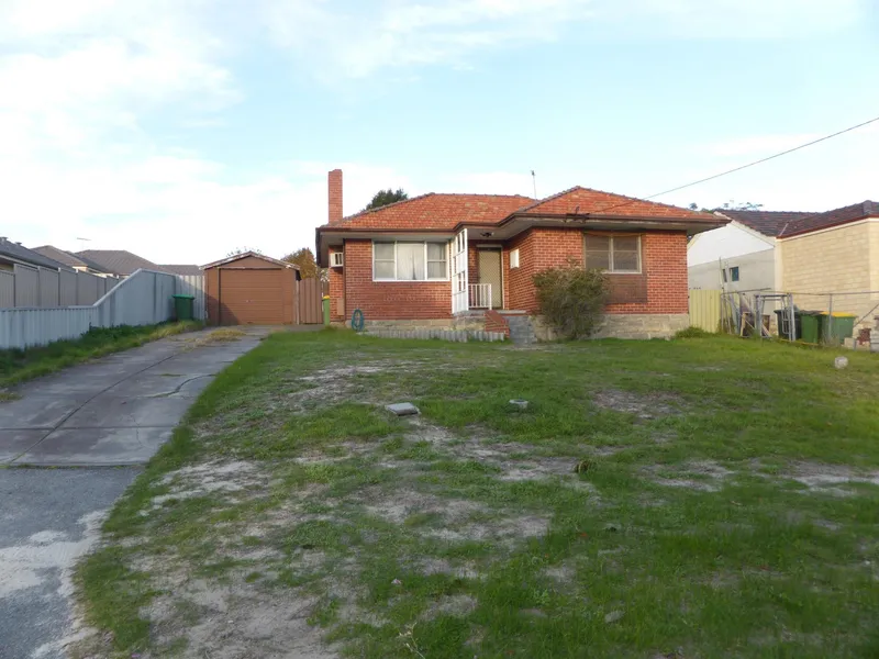 Lovely Three Bedroom Home on a large block-YOU MUST REGISTER FOR ALL HOME OPENS