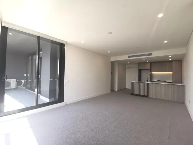 Brand New Modern Two Bedroom Apartment with Waterside lifestyle