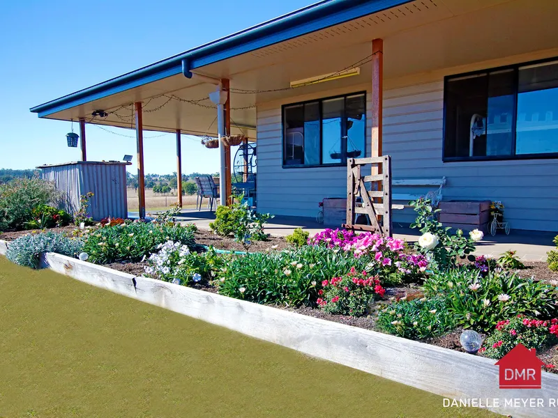 LIFESTYLE ON 25 ACRES
