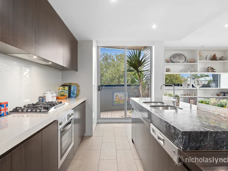 Bayview - OFFER DEADLINE Thursday 15th April 12pm