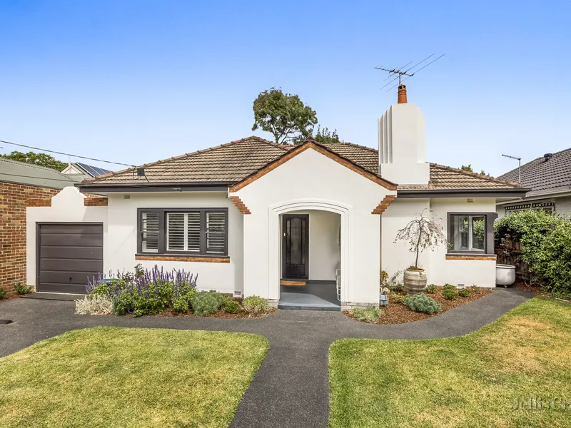 Renovated Mentone Freestanding Period Home With Land