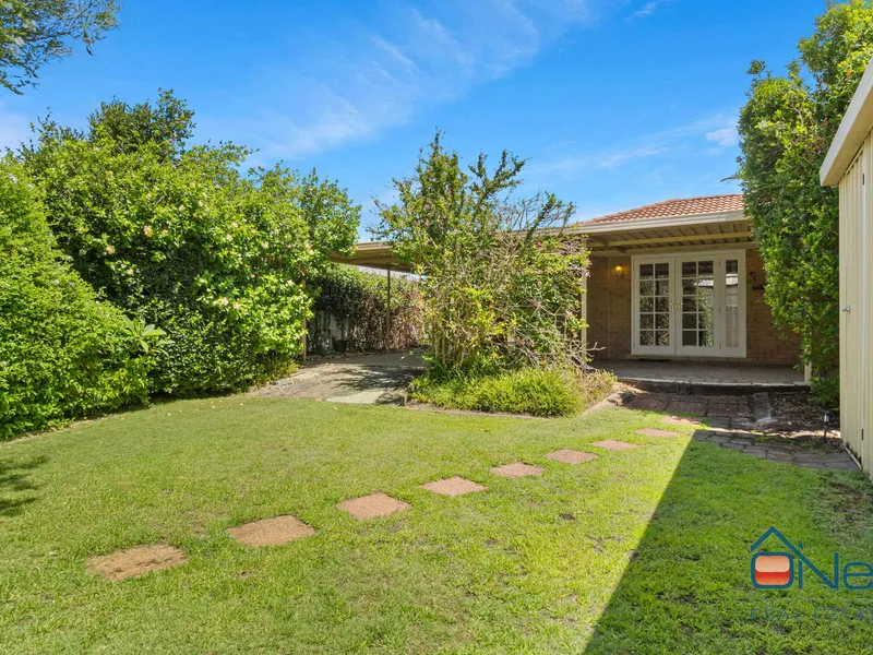 3 BEDROOM 1 BATHROOM HOME WITH POWERED SHED