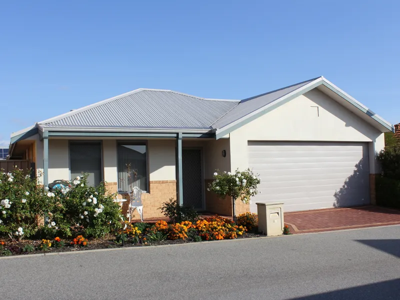 Lattitude Lakeland's over 55's Resort living