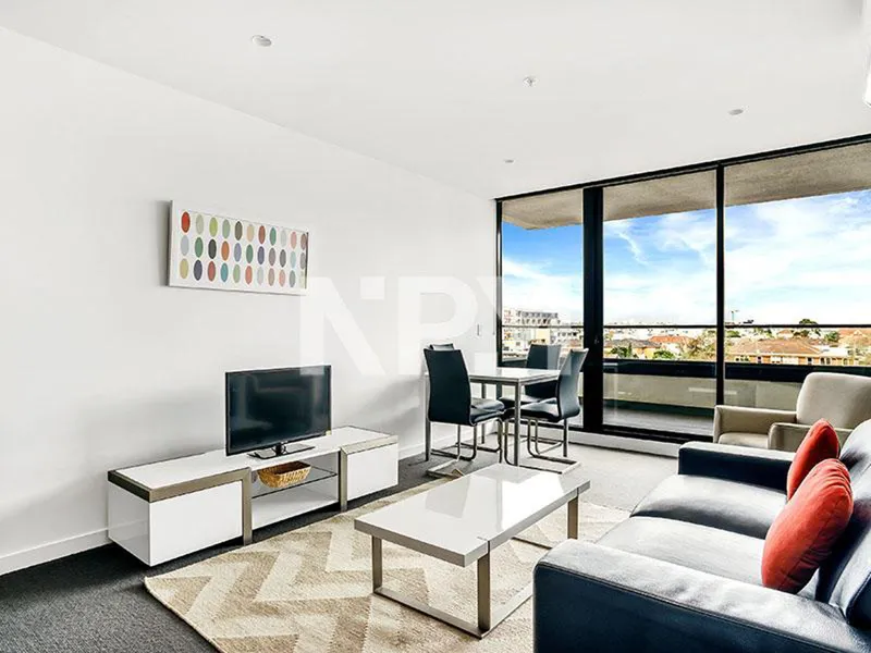 2 BDR 2 BTH + CAR PARK - FURNISHED