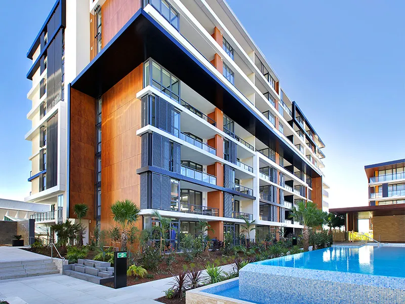 Spacious 1 Bedroom plus study Apartments