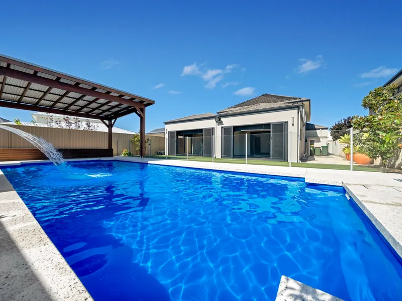 RESORT STYLE LIVING AT ITS FINEST!