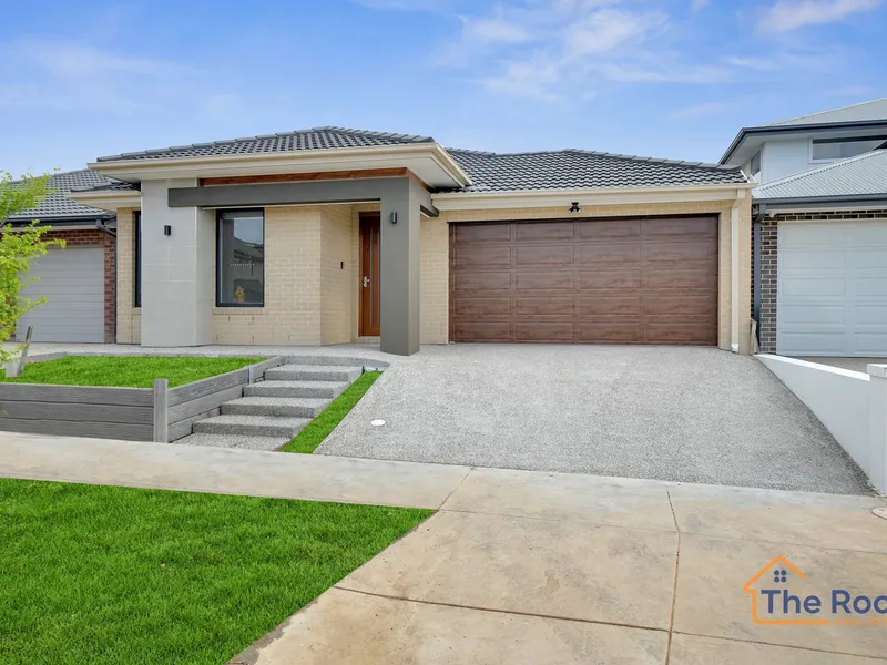 !! Stunning Brand New Family Home for Rent in Truganina !!