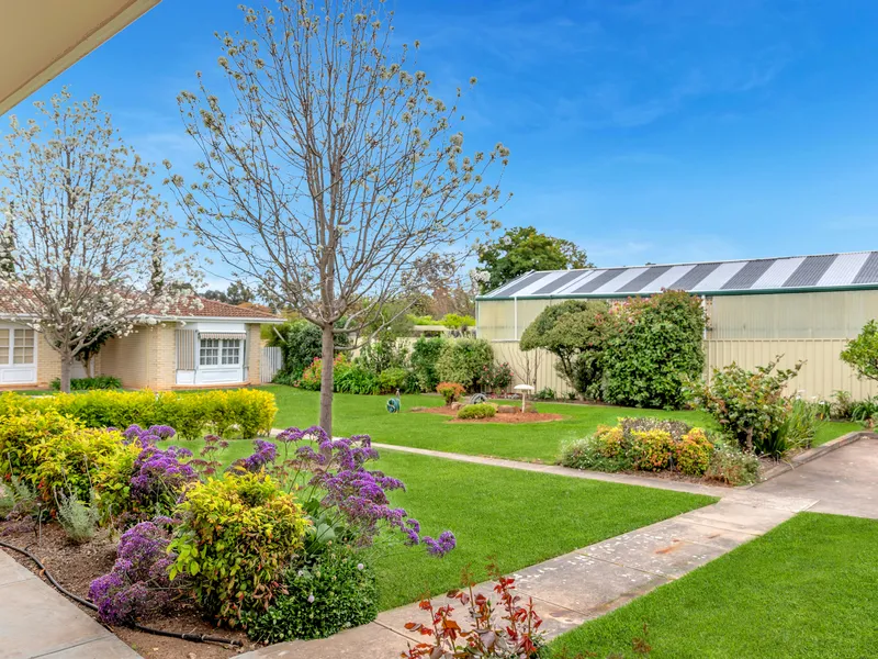 Timeless Colonial - Inspection a must!