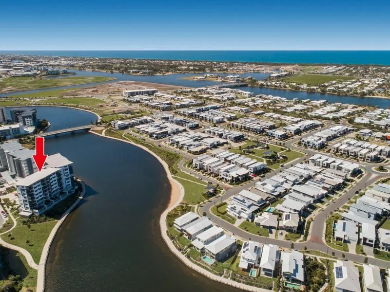 Ground Level Waterfront Apartment