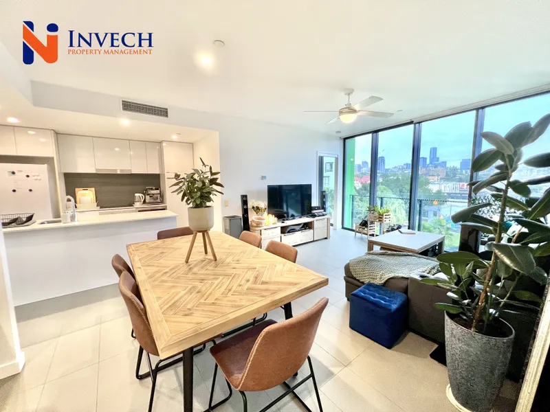 A Premium Lifestyle - Immaculate two-bedroom apartment in Valley