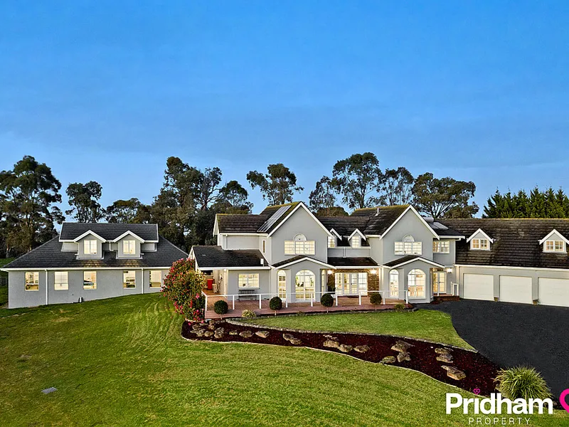 Resort style Hamptons haven