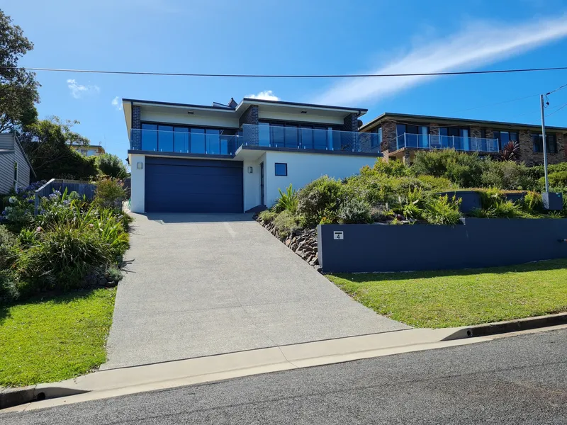 Spectacular Home with Apartment Style Living Next to the Ocean at Kioloa