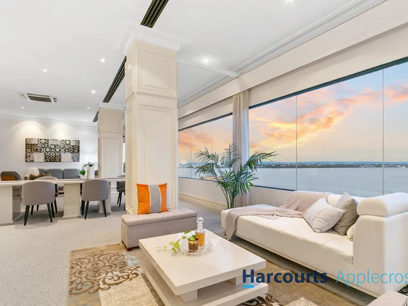 Penthouse Luxury life style, Great River view, Kings Park View, Next to UWA. You pay for the views