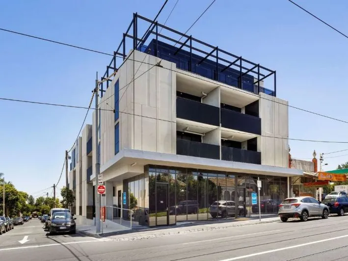 NEW 2 BEDROOM 2 BATHROOM APARTMENT WITH VIEWS