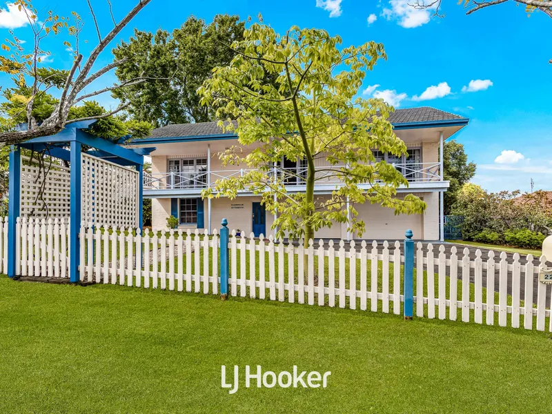 OPEN HOME : SATURDAY 11:00 AM - 11:45 AM