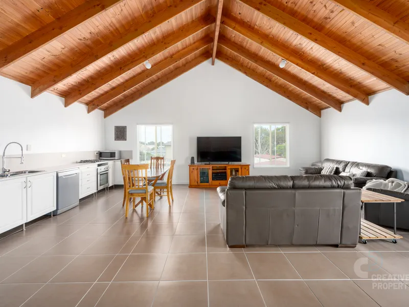 Utilities Included - Spacious 2 bedroom unit