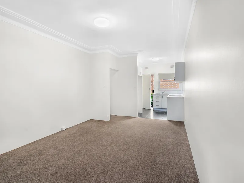 Low maintenance apartment embracing a peaceful and private northern aspect