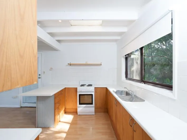 Beautiful Unit In The Perfect Location!!