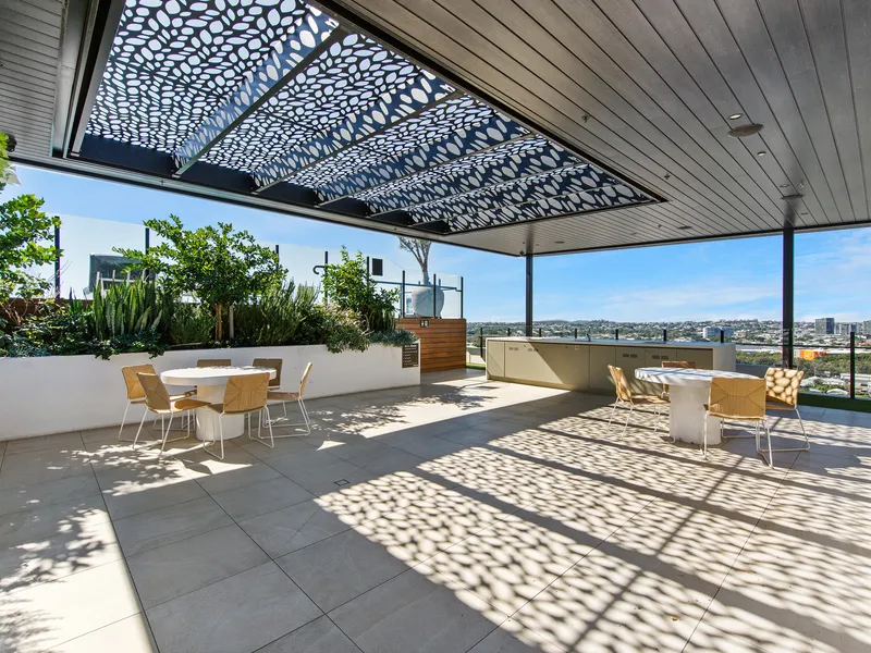 Corner apartment on Level 13 in The Mews!