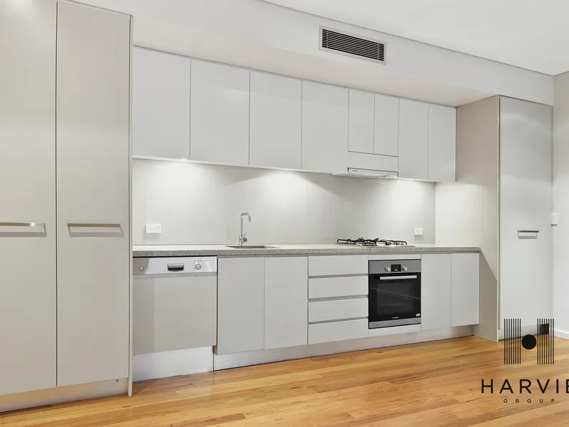 SPACIOUS ONE BEDROOM PLUS STUDY EXECUTIVE APARTMENT