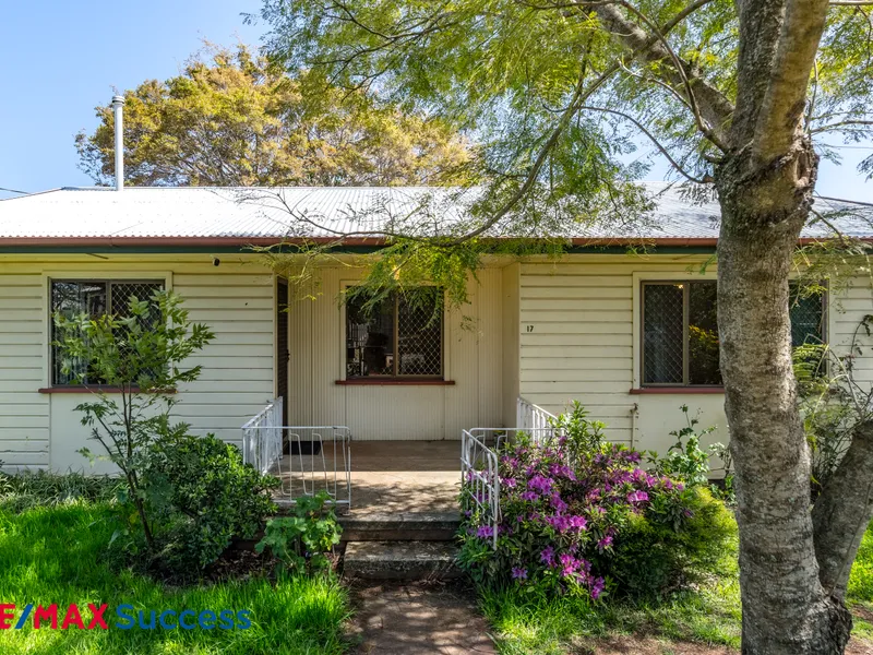 Beauty In Family Friendly Location!