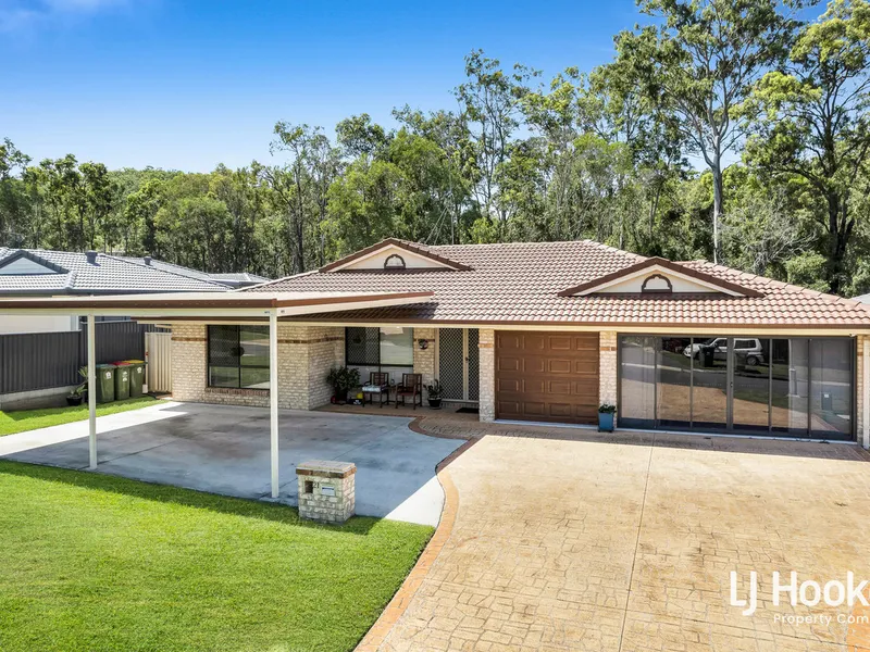 Tranquil Family Retreat: Sustainable Luxury and Space Await at Forestglen Crescent